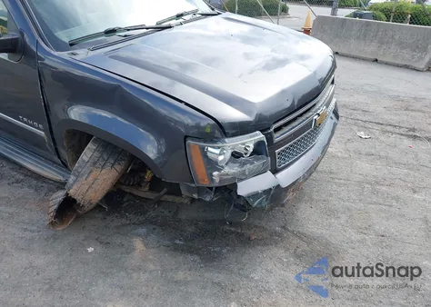 2010 Chevrolet Tahoe Ltz from USA, damaged, VIN 1GNUKCE01AR105575